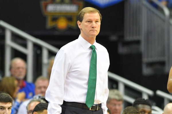 9966332-ncaa-basketball-ncaa-tournament-midwest-regional-oregon-vs-michigan