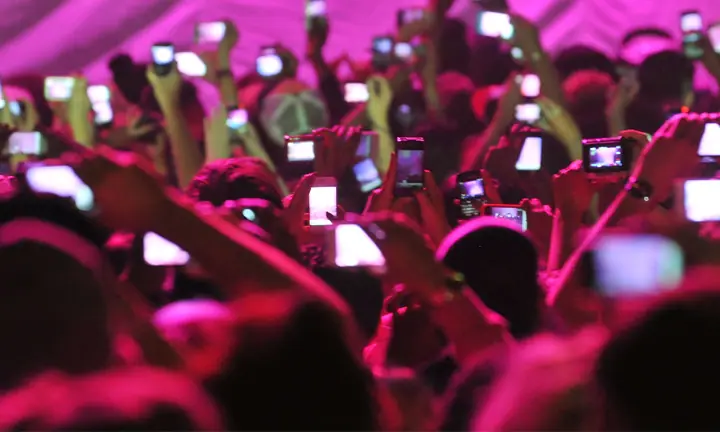 cell-phone-addiction